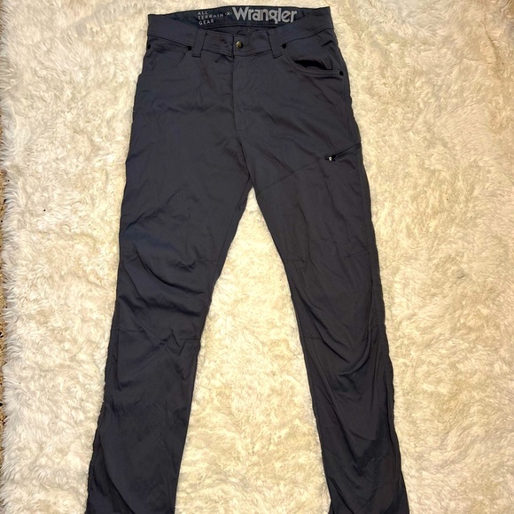 Wrangler work pants gray 34”Wx34”L utility pants stretchy light weight - Picture 1 of 6